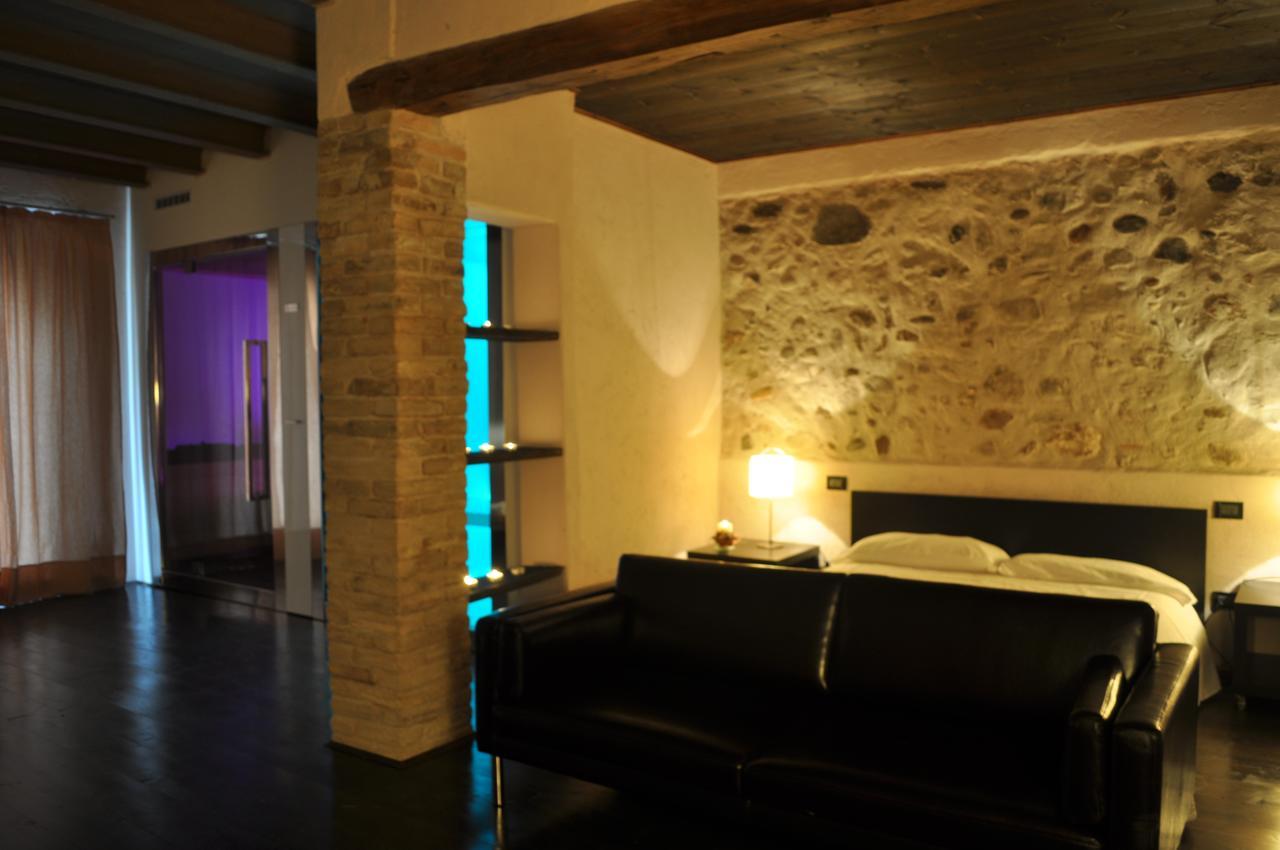 Agriturismo Trebisonda Country Resort Монцамбано Екстериор снимка